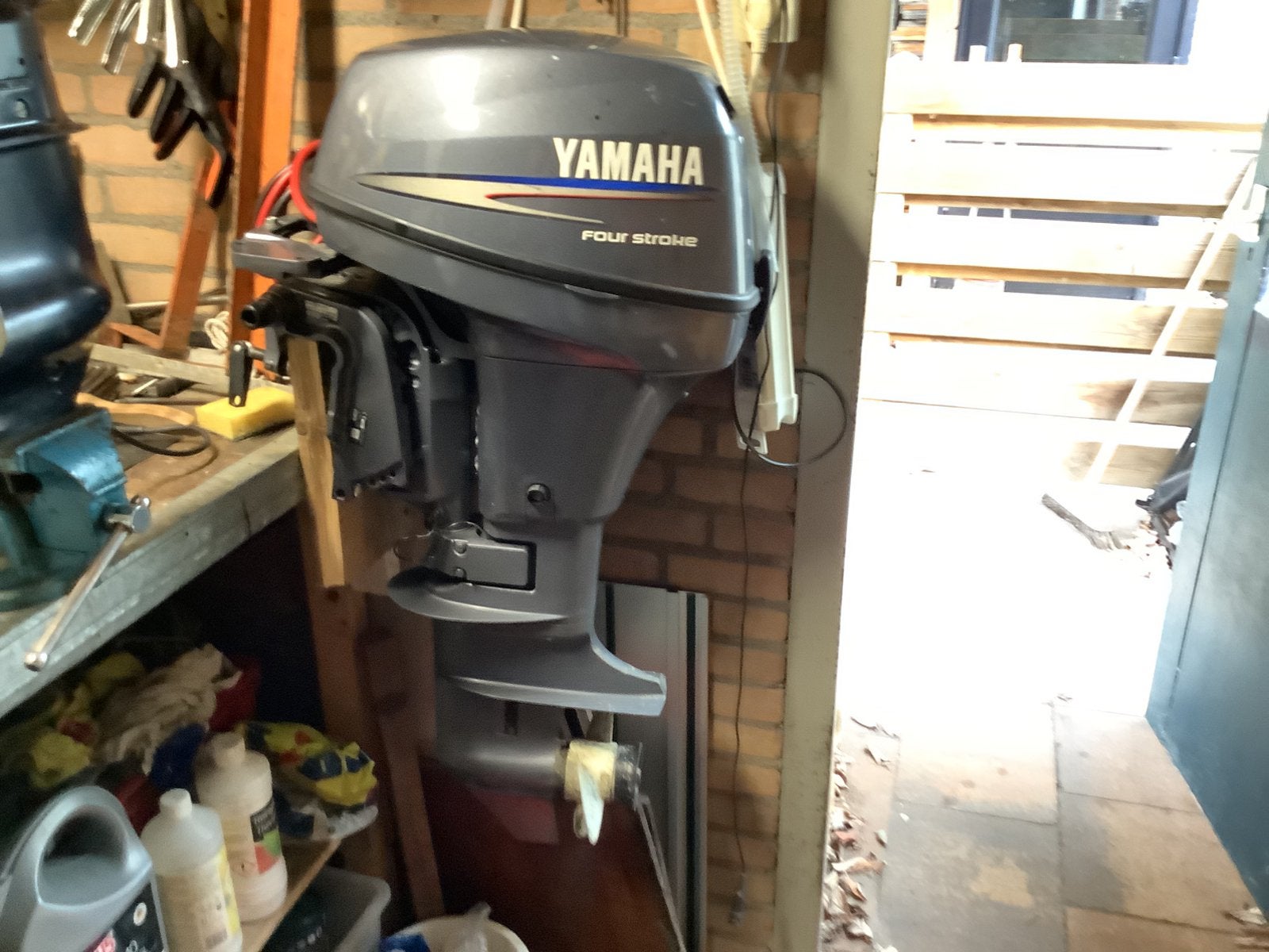 Yamaha 9.9 kortstaart elctrische start aftand bediening, Ophalen, Zo goed als nieuw, Benzine