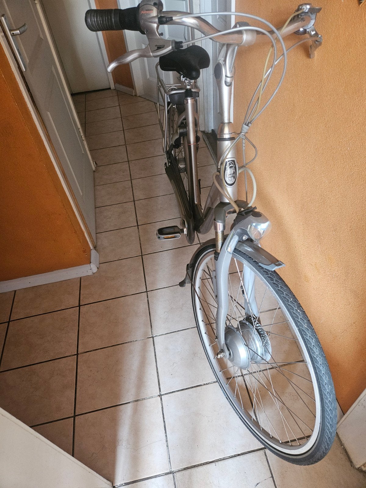 Bellen, Fietsen en Brommers, Fietsen | Vouwfietsen, Ophalen of Verzenden, 20 inch of meer, Gazelle