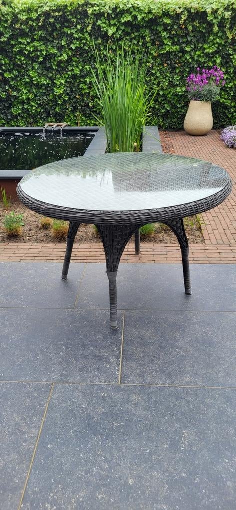 4 Seasons Outdoor tuintafel met glazen blad, Ophalen, Rond, Wicker