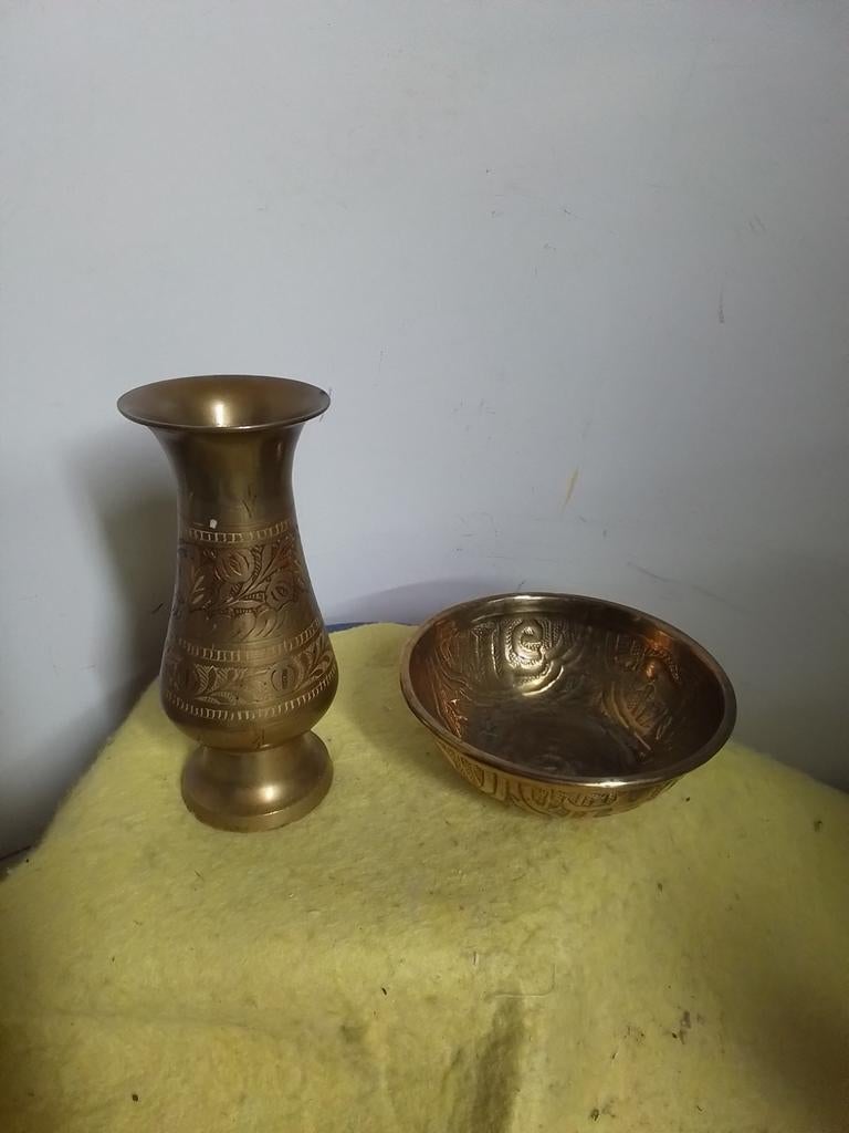 3600) mooi messing schaaltje met vaas hoogste  15cm, Antiek en Kunst, Antiek | Koper en Brons, Ophalen of Verzenden