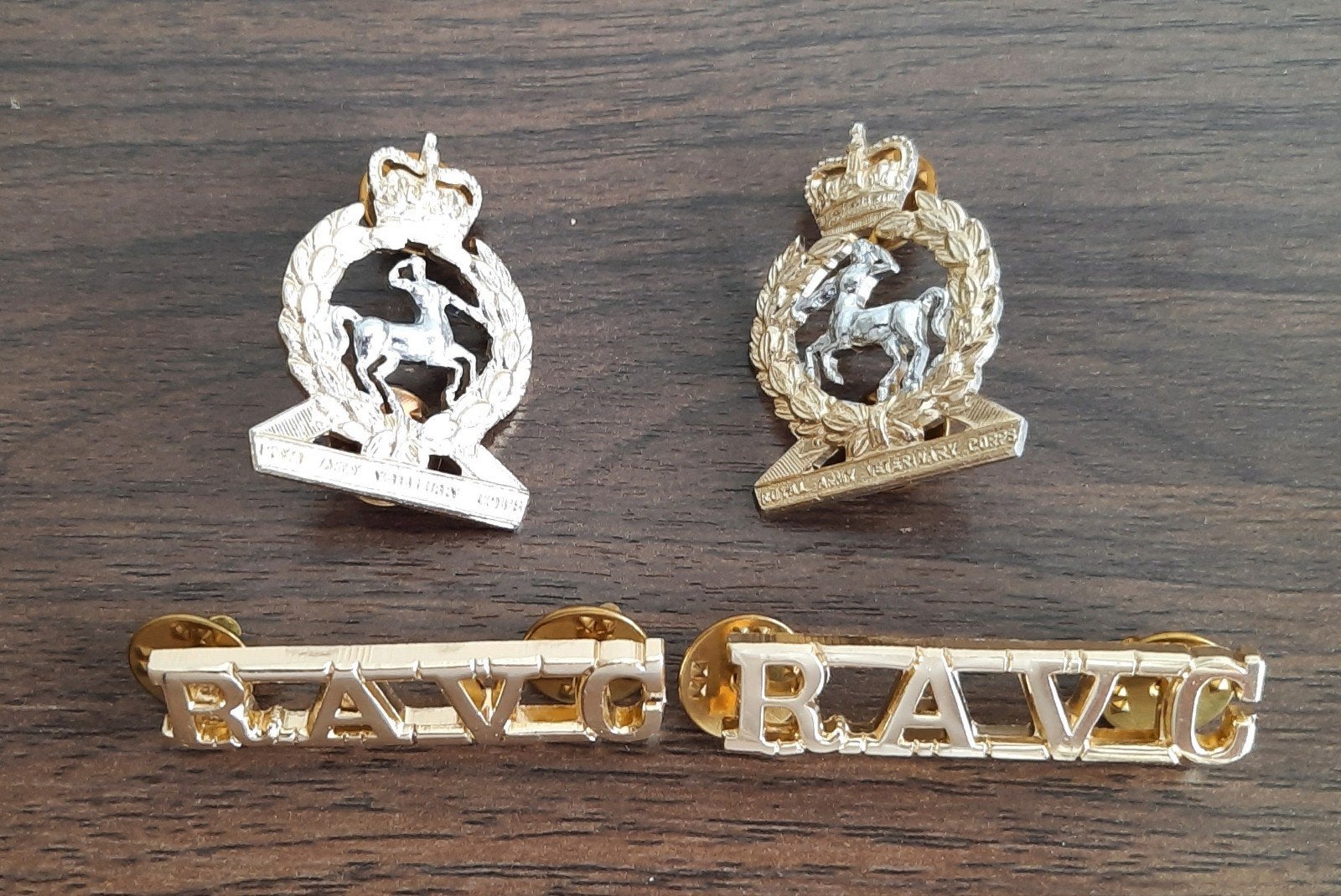 Royal Army Vetenarian Corps kraag- en schouderemblemen, Verzenden, Landmacht, Engeland, Embleem of Badge