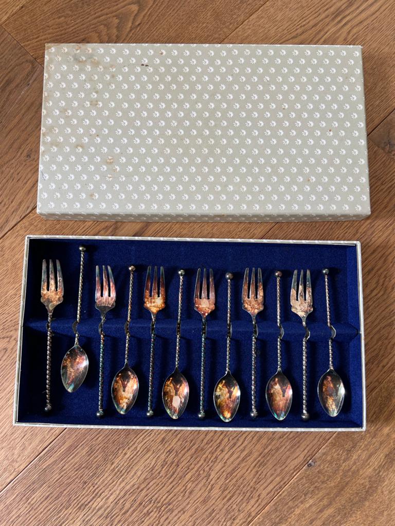 Set van 12 vintage verzilverde gebaksvorkjes en lepeltjes, Ophalen of Verzenden