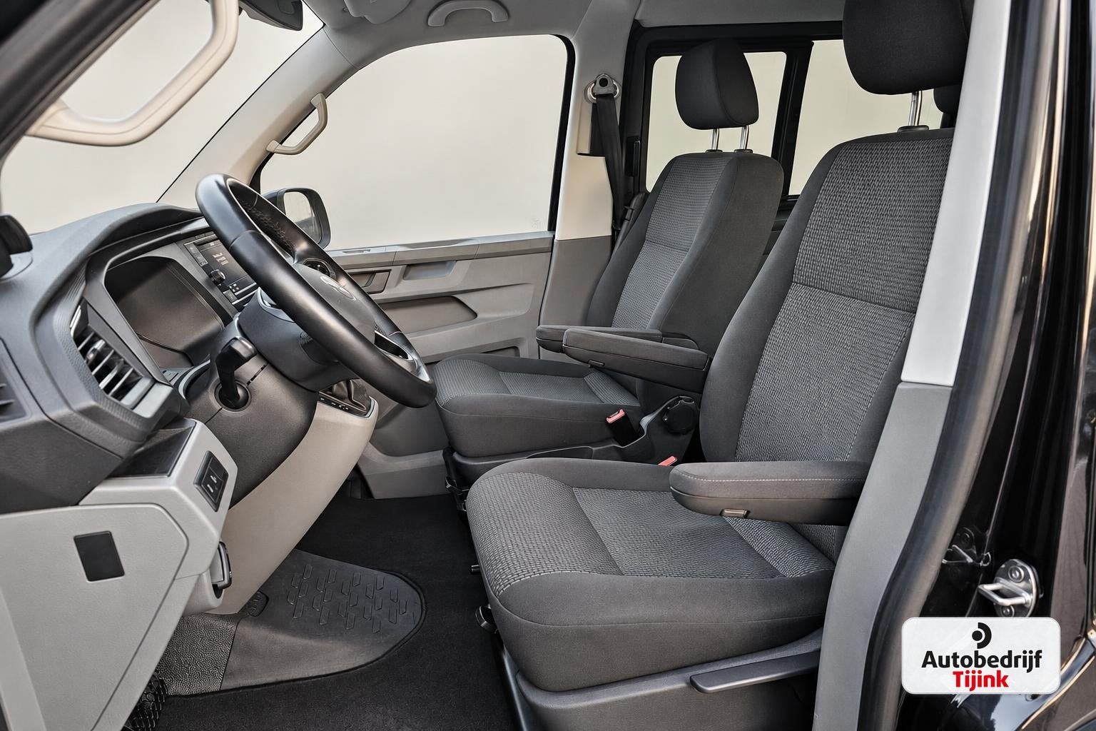 Volkswagen Transporter 2.0 TDI 150PK 4MOTION DSG L2H1 Dubbel, Auto's, Automaat, Stof, Gebruikt, 4 cilinders