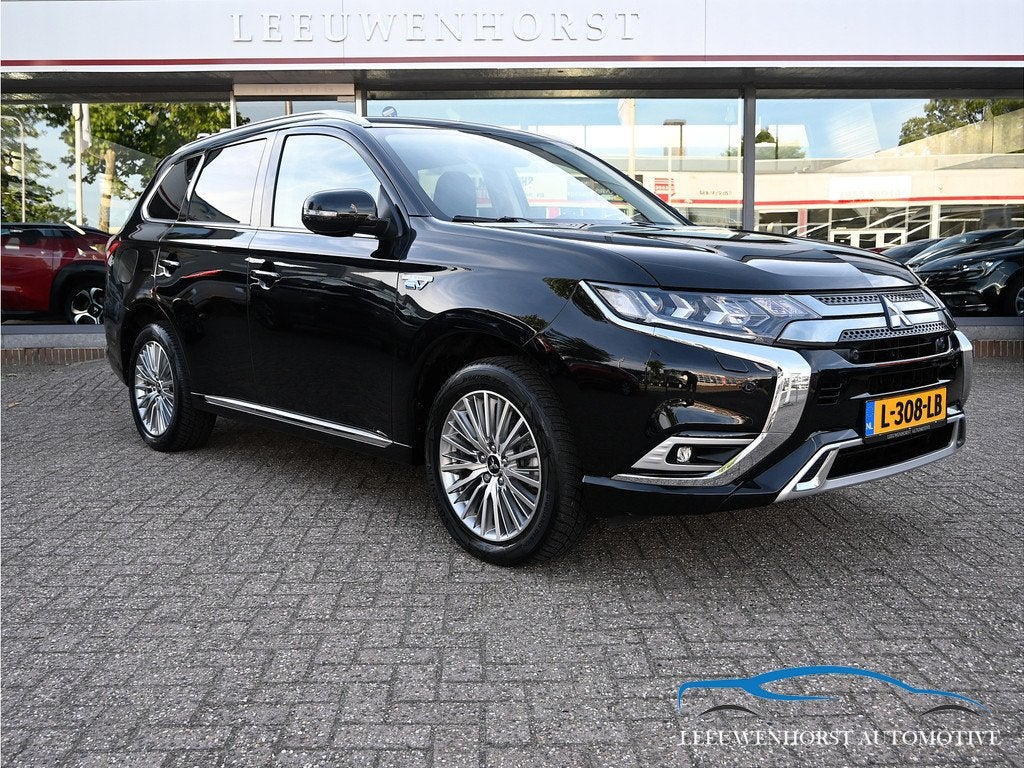 Mitsubishi Outlander 2.4 PHEV Intense (bj 2021, automaat), Auto's, Mitsubishi, Automaat, Euro 6, 4 cilinders, 1865 kg