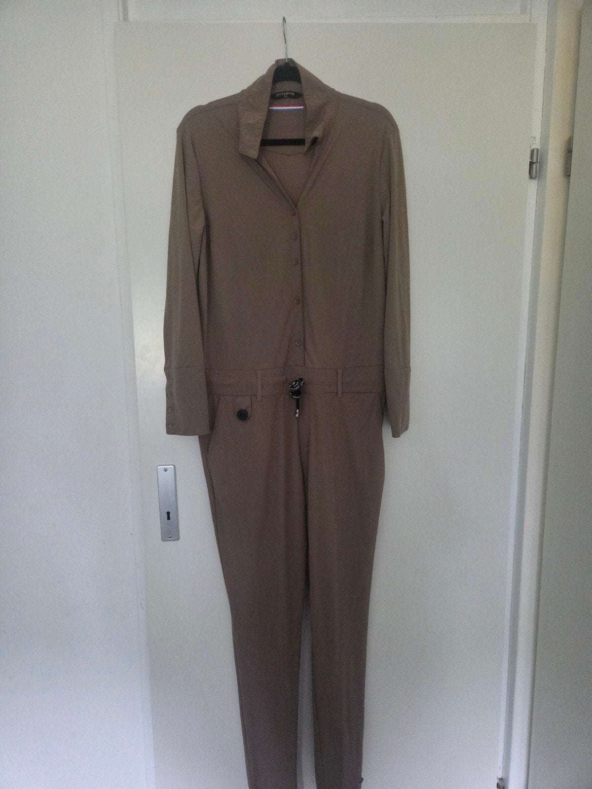 My Pashion Jumpsuit XXL Beige - Zo goed als nieuw, Kleding | Dames, Ophalen, Beige, Maat 46/48 (XL) of groter, Zo goed als nieuw