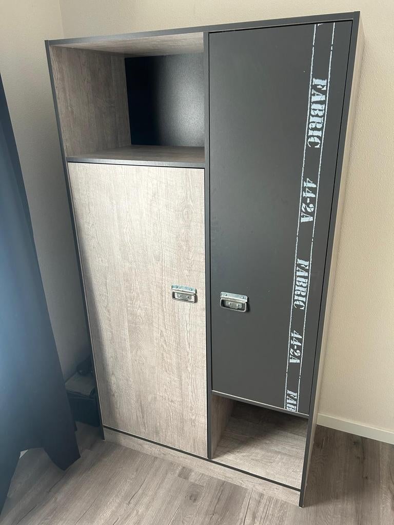 Complete slaapkamer kind: Hoogslaper, Bureau & Kledingkast, Kinderen en Baby's, Kinderkamer | Stapelbedden en Hoogslapers, Ophalen of Verzenden