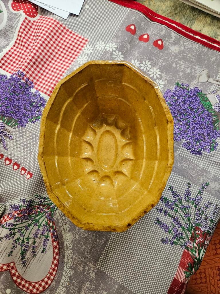 Puddingvorm van aardewerk, Overige typen, Ophalen of Verzenden, Zo goed als nieuw