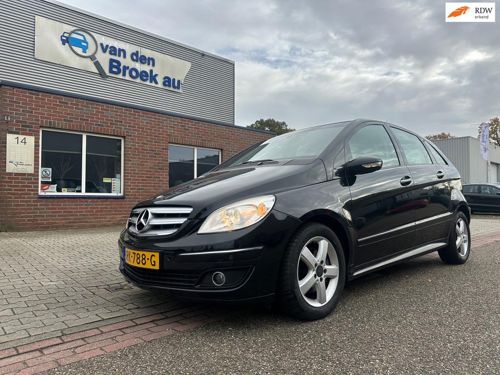 Mercedes-Benz B-klasse 200 CDI SPECIAL EDITION ! AUTOMAAT, Gebruikt, 715 kg, Leder en Stof, Zwart
