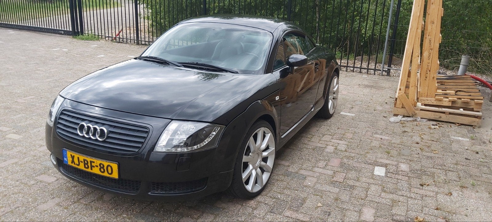 Audi TT 1.8 T Coupe 132KW 1998 Zwart, Auto's, Audi, Voorwielaandrijving, TT, 4 cilinders, Zwart