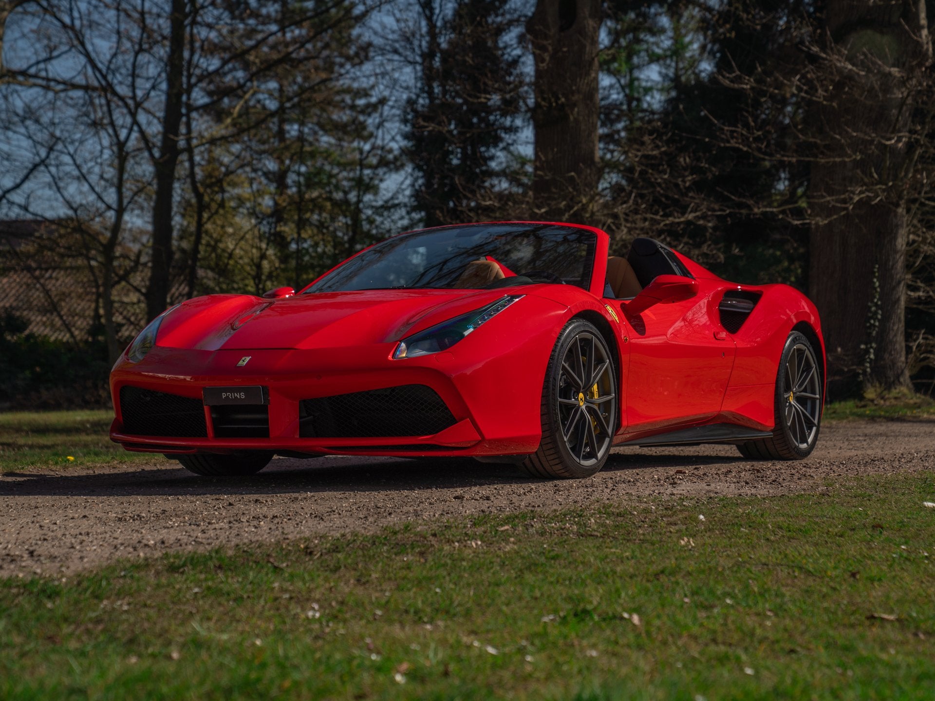 Ferrari 488 Spider | Front-lift | Pista wheels | Carbon stuu, Auto's, Automaat, Dealer onderhouden, Achterwielaandrijving, Gebruikt