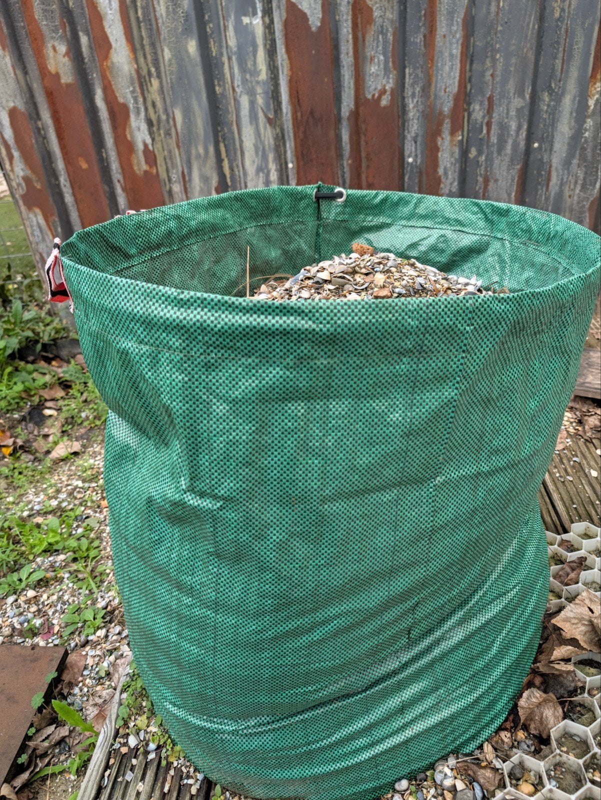 2 Grote Tuinzakken vol Tuinschelpen - Gratis Af te Halen, Tuin en Terras, Ophalen, Gebruikt, Overige typen