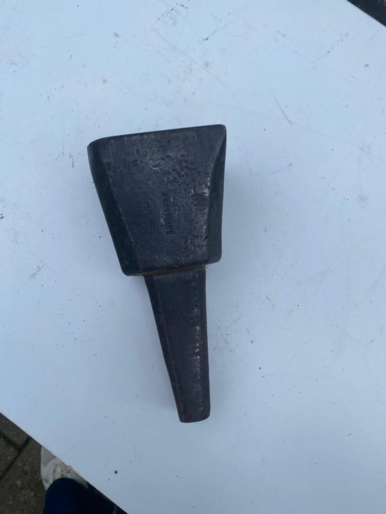 Aambeeld tas  10 bij 10 cm, Ophalen
