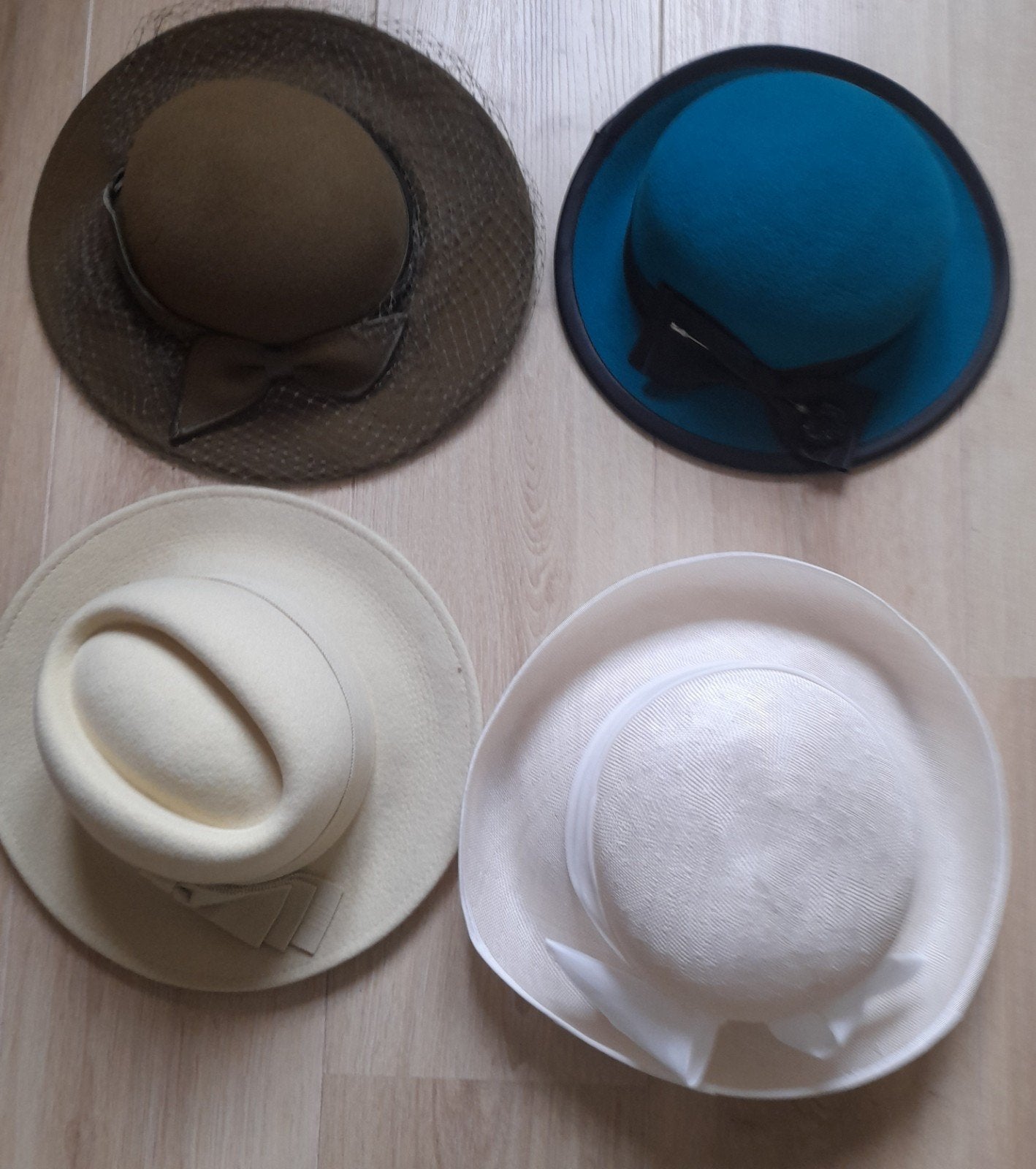 Diverse Dameshoeden - Elegant en Stijlvol,  bieden., Kleding | Dames, Ophalen, 56 of 57 cm (M, 7 of 7⅛ inch), Diverse merken, Hoed