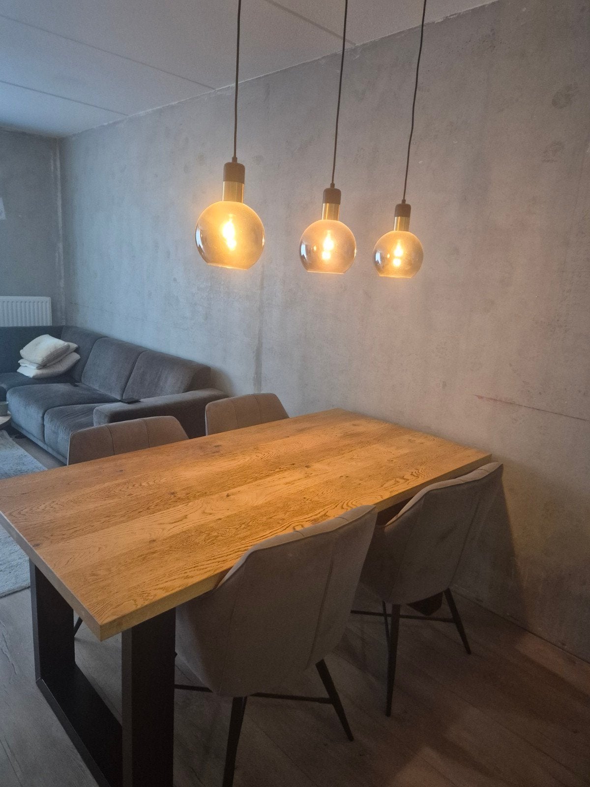 Eikenhouten tafel, Ophalen, Eikenhout, 50 tot 100 cm, Zo goed als nieuw