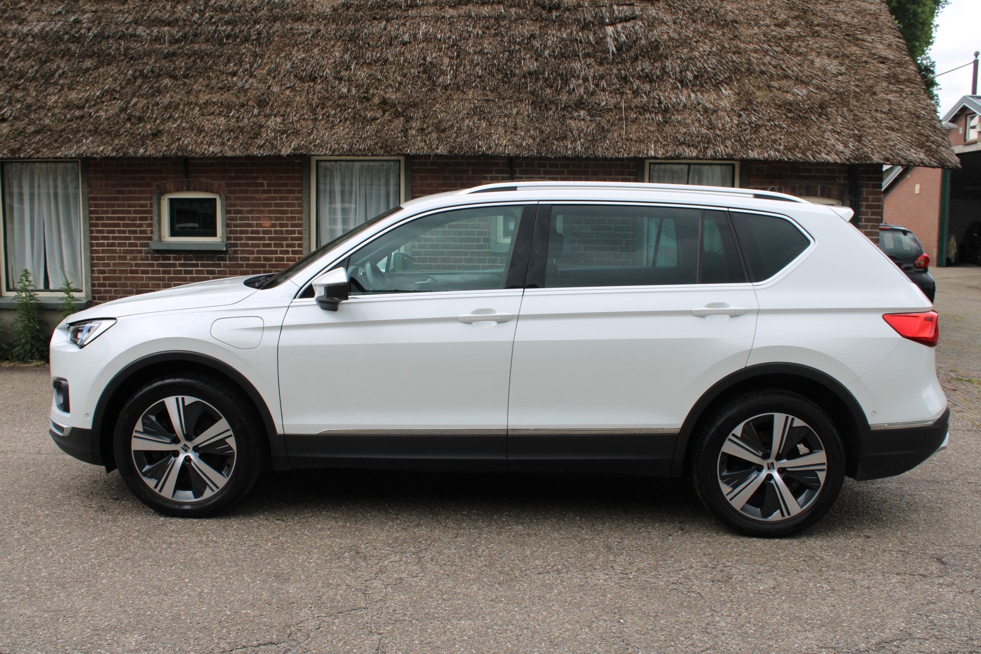 SEAT Tarraco 1.4 TSI e-Hybrid PHEV Xcellence SOh 97,4% NAVI, Auto's, Dealer onderhouden, Stof, 4 cilinders, 150 pk