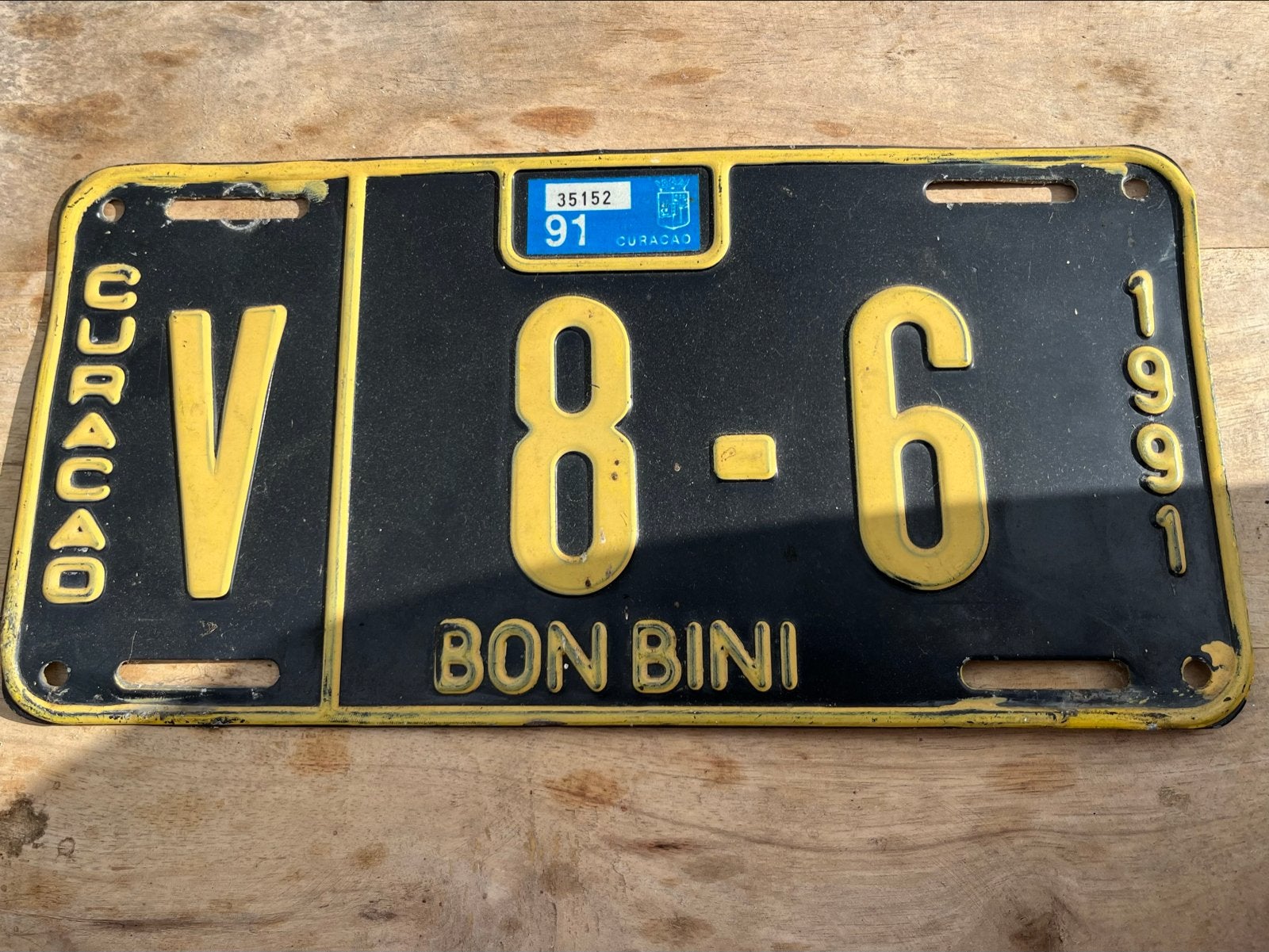 Curaçao kentekenplaat 1991 - V8-6 Bon Bini, Verzamelen, Ophalen of Verzenden, Gebruikt