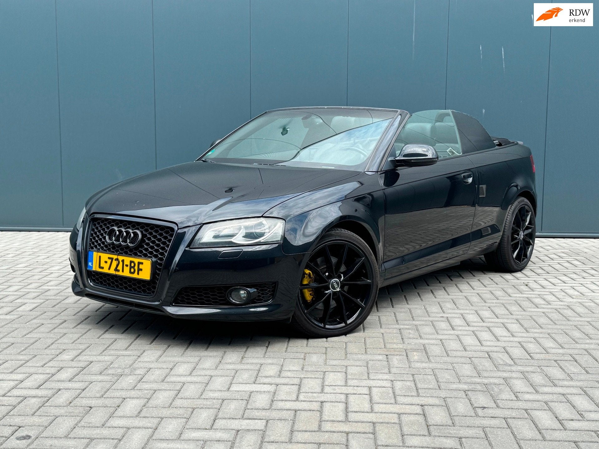 Audi A3 Cabriolet 2.0 TFSI S-LINE|LEER|AUTOMAAT|NAVIGATIE, Gebruikt, Zwart, 4 cilinders, 4 stoelen