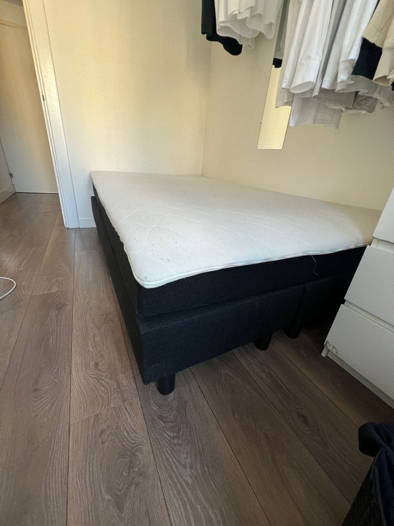 Boxspring (200 x 120cm), Ophalen, Gebruikt, Zwart, Twijfelaar