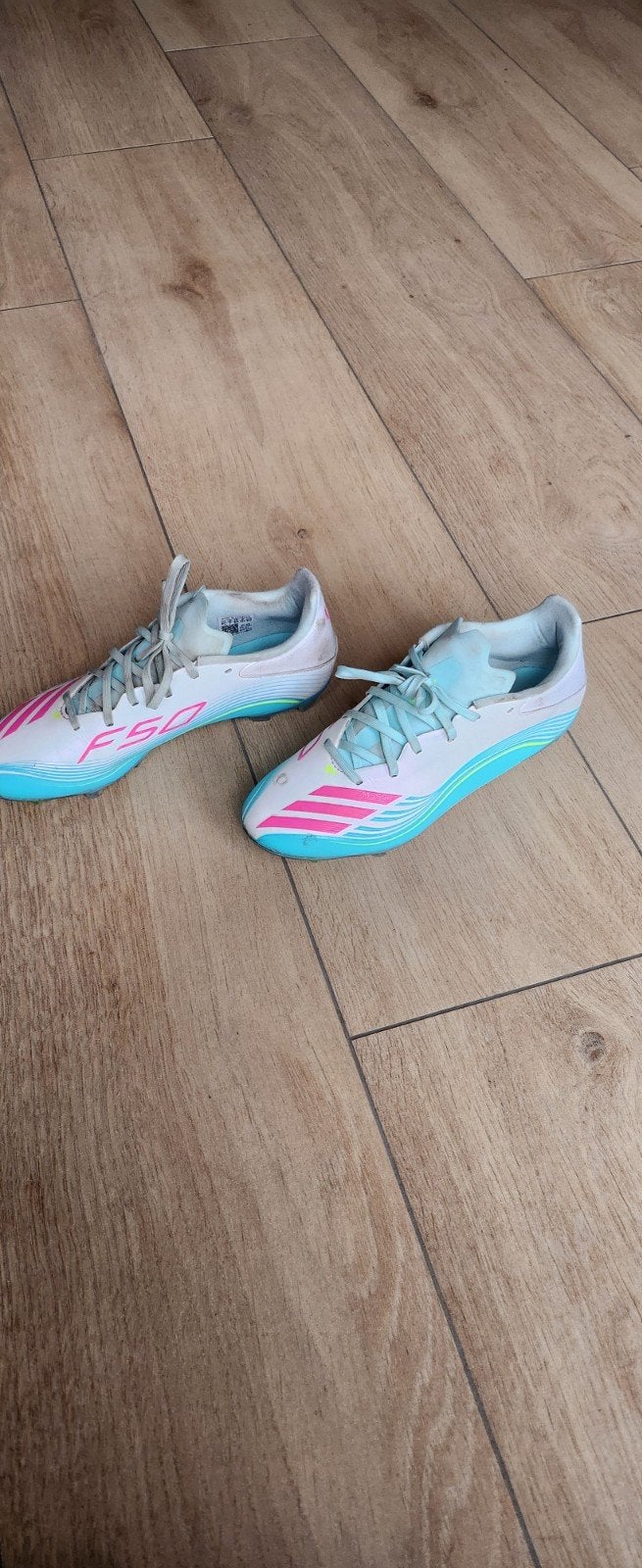 Adidas F50 Messi Voetbalschoenen - Maat 40 2/3, Gebruikt, Maat XS of kleiner, Schoenen, Ophalen of Verzenden
