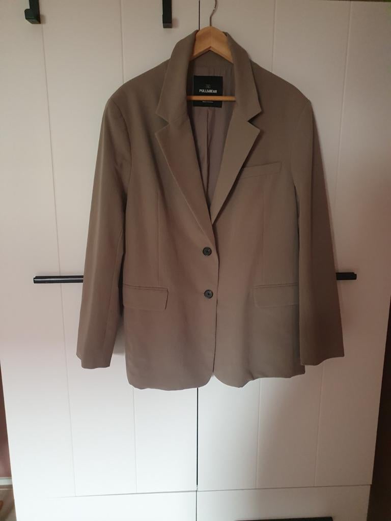 Nieuwe Pull&Bear jasje maat M, Kleding | Dames, Jasjes, Kostuums en Pakken, Maat 38/40 (M), Pull&Bear, Beige, Nieuw