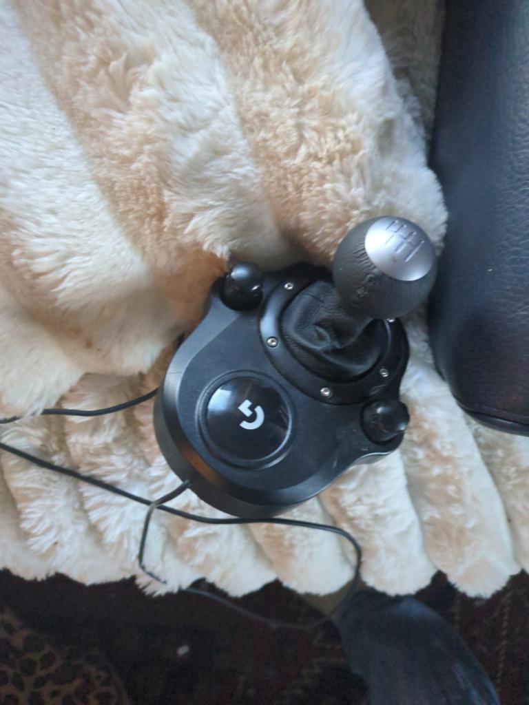 Logitech G920 Driving Force racestuur met shifter en pedalen, Ophalen, Racestuur, Gebruikt, Xbox