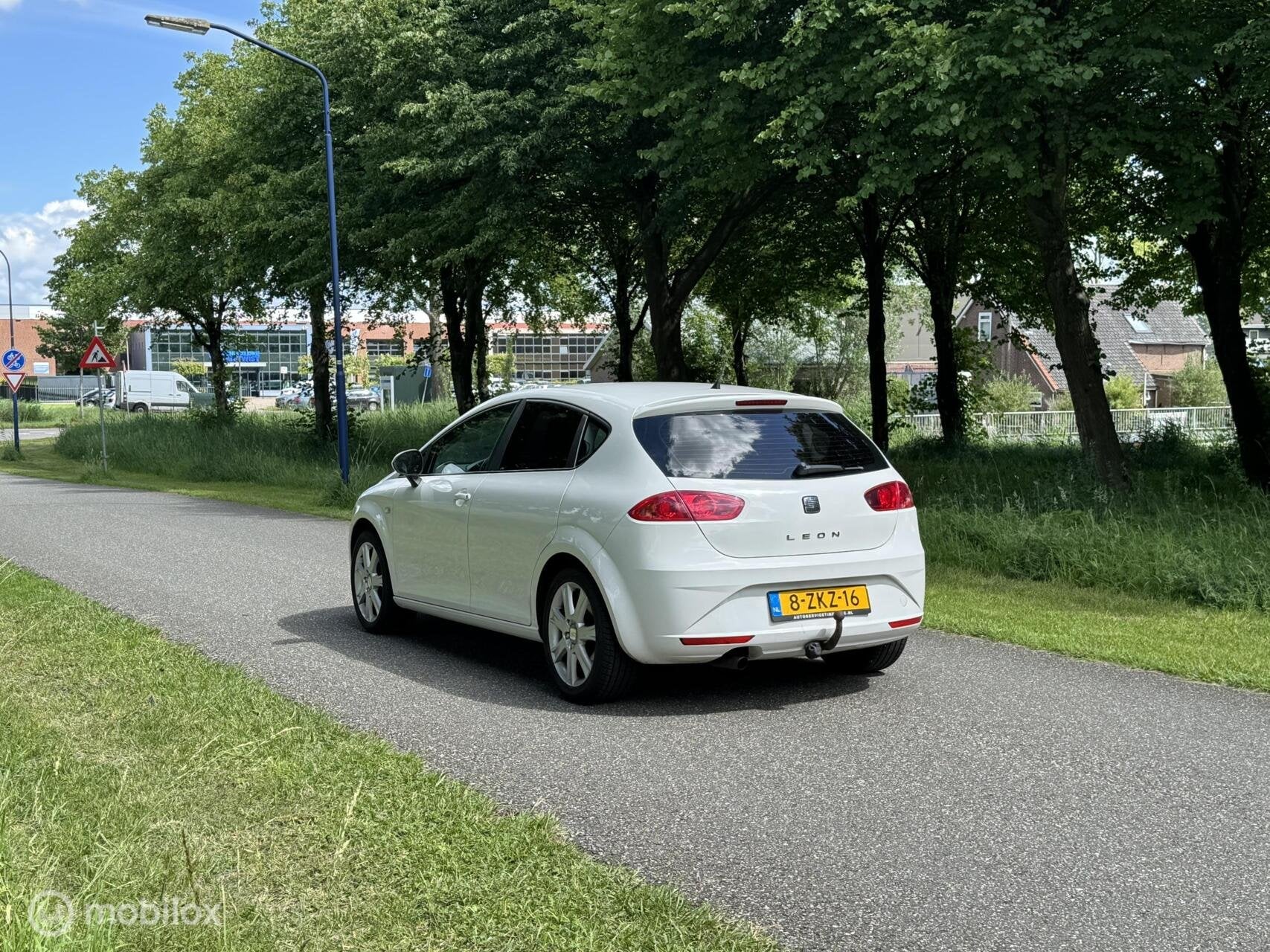 Seat Leon 1.4*AIRCO*ELEK. RAMEN*TREKHAAK*5 DRS*NEW APK, Auto's, Voorwielaandrijving, Gebruikt, 4 cilinders, Leon