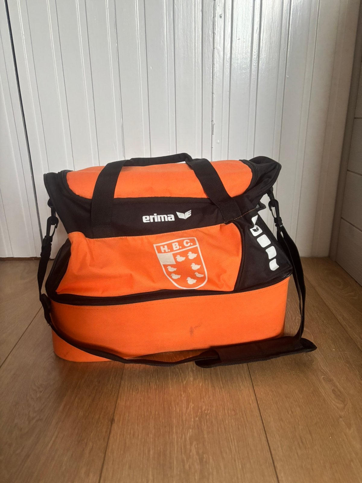 HBC voetbaltas, Ophalen of Verzenden, Zo goed als nieuw