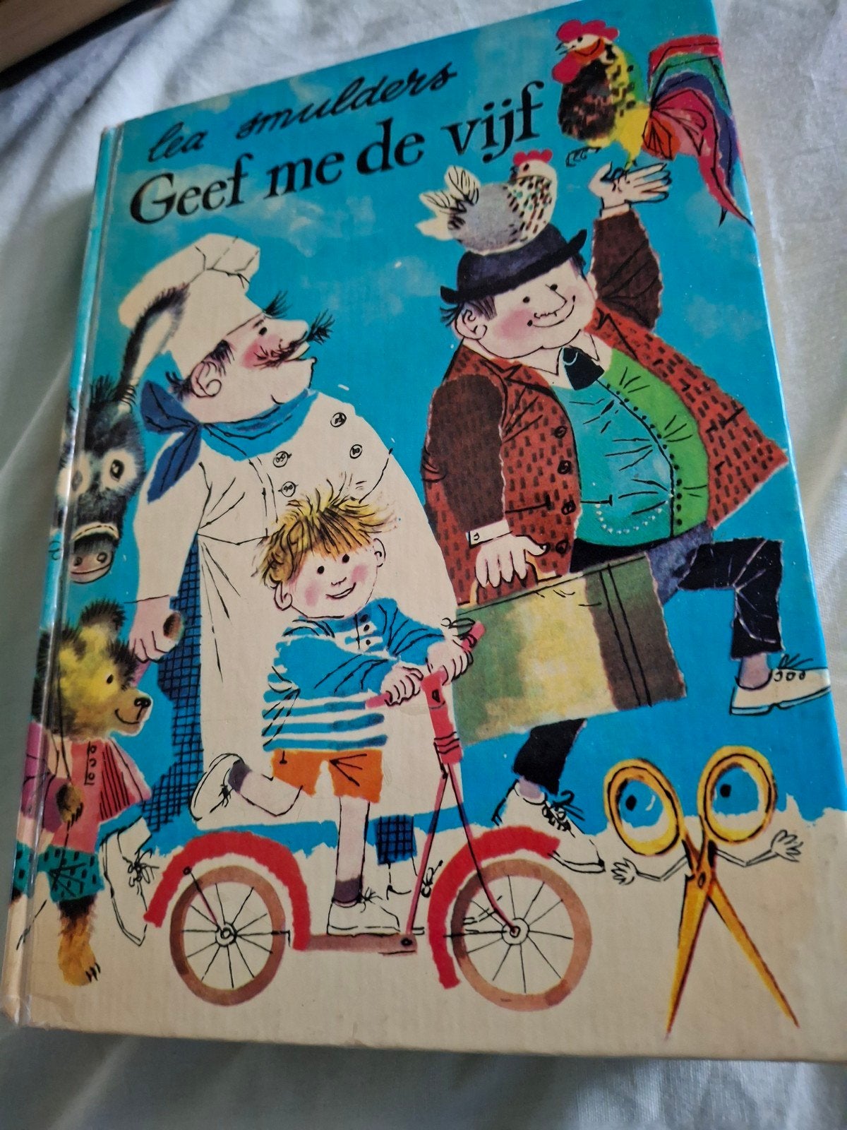 Geef me de vijf - Lea Smulders (Vintage Kinderboek), Ophalen of Verzenden, Gelezen, Lea Smulders, Fictie algemeen