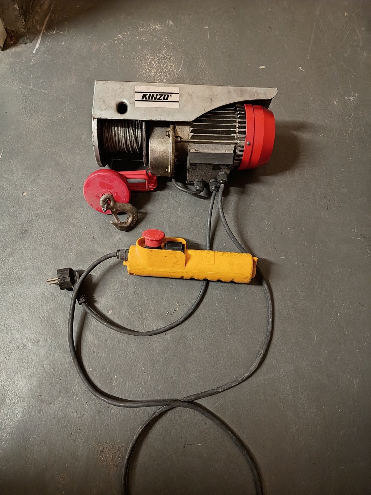 Kinzo Elektrische Takel 500W - Max 250kg, Ophalen, Zo goed als nieuw, Elektrisch