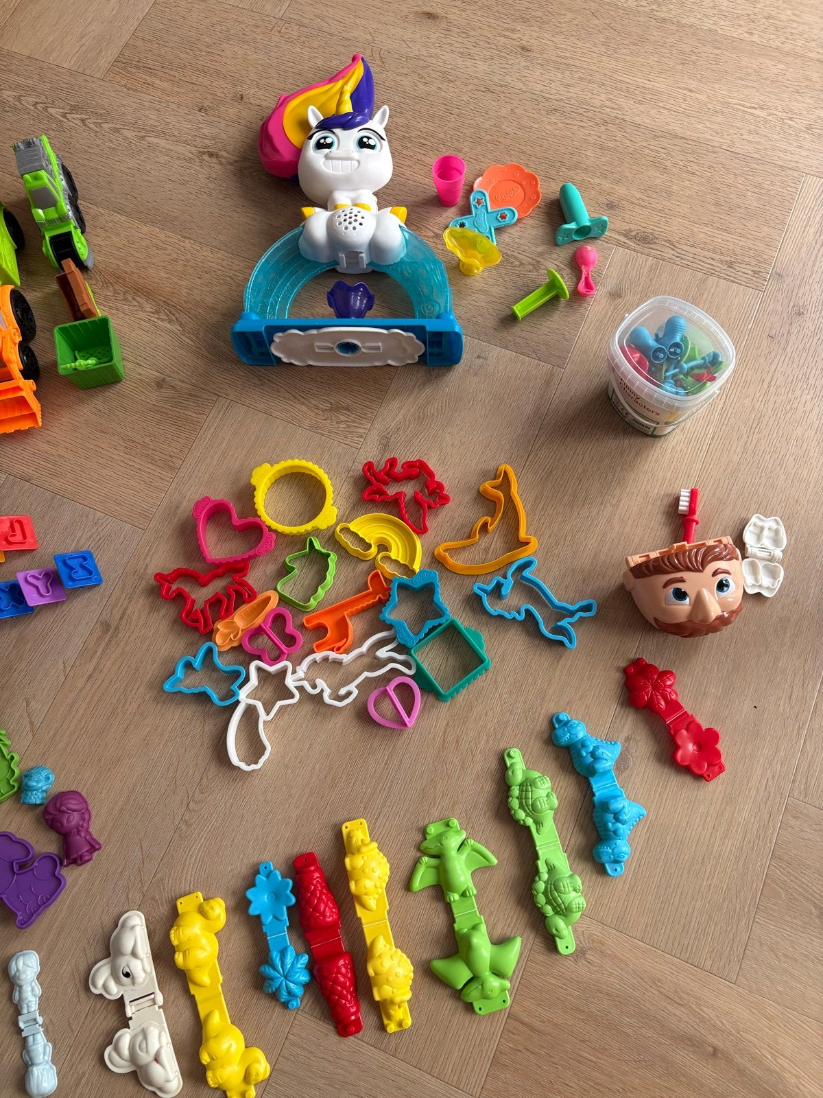 Grote Play-Doh set met veel accessoires en klei, Kinderen en Baby's, Speelgoed | Educatief en Creatief, Ophalen, Zo goed als nieuw
