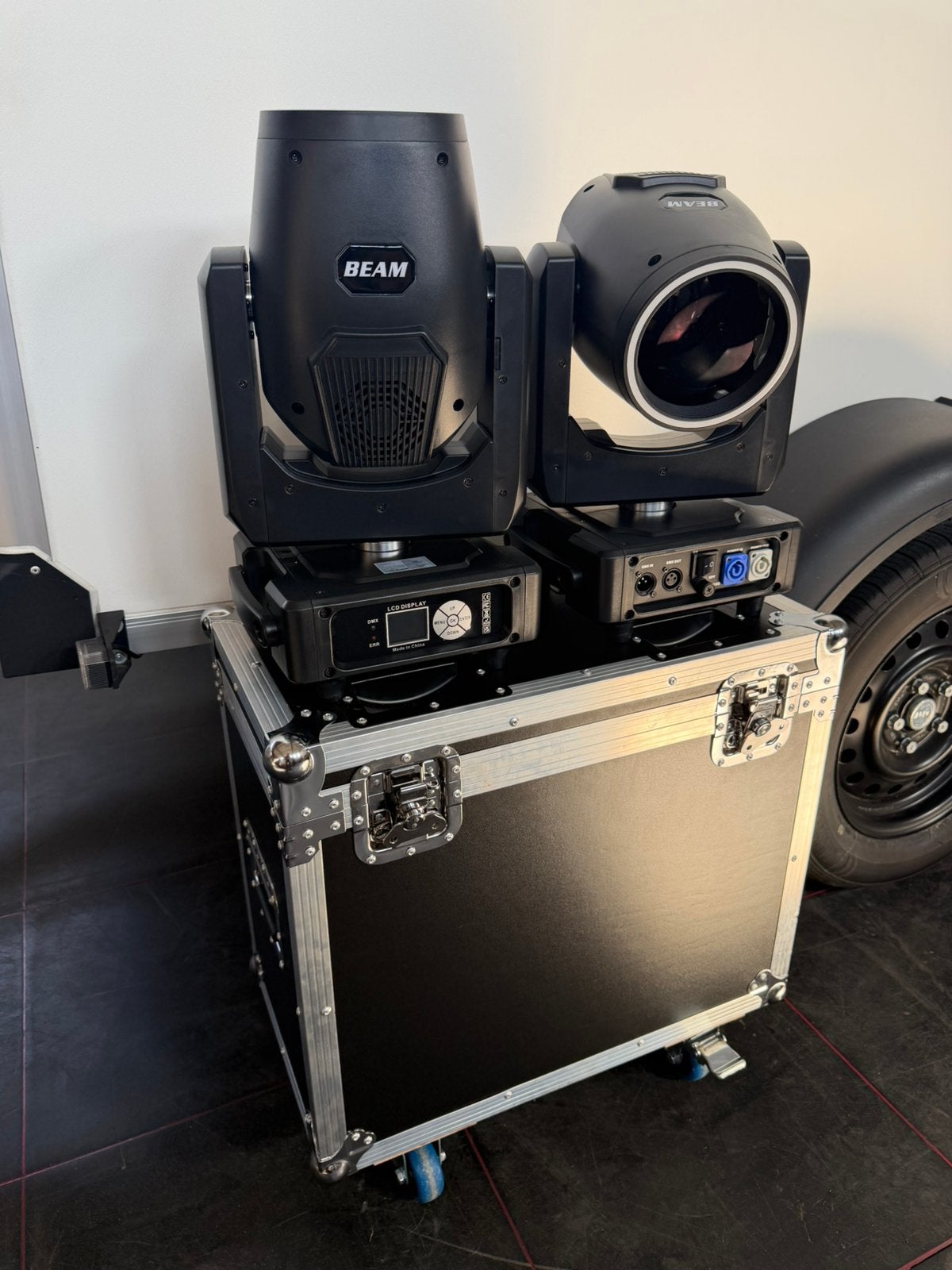krachtige 230W Beam Movingheads met flightcase – nieuw!, Ophalen, Zo goed als nieuw, Licht