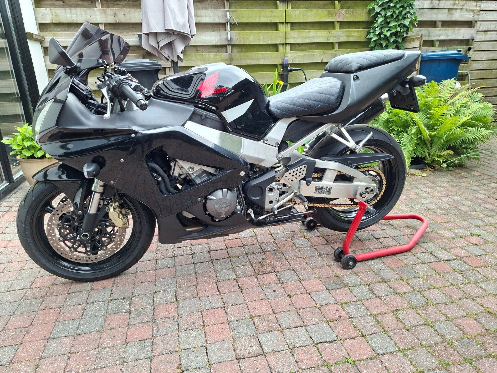 Honda cbr 929 r SC44 Fireblad bj 2000, Particulier