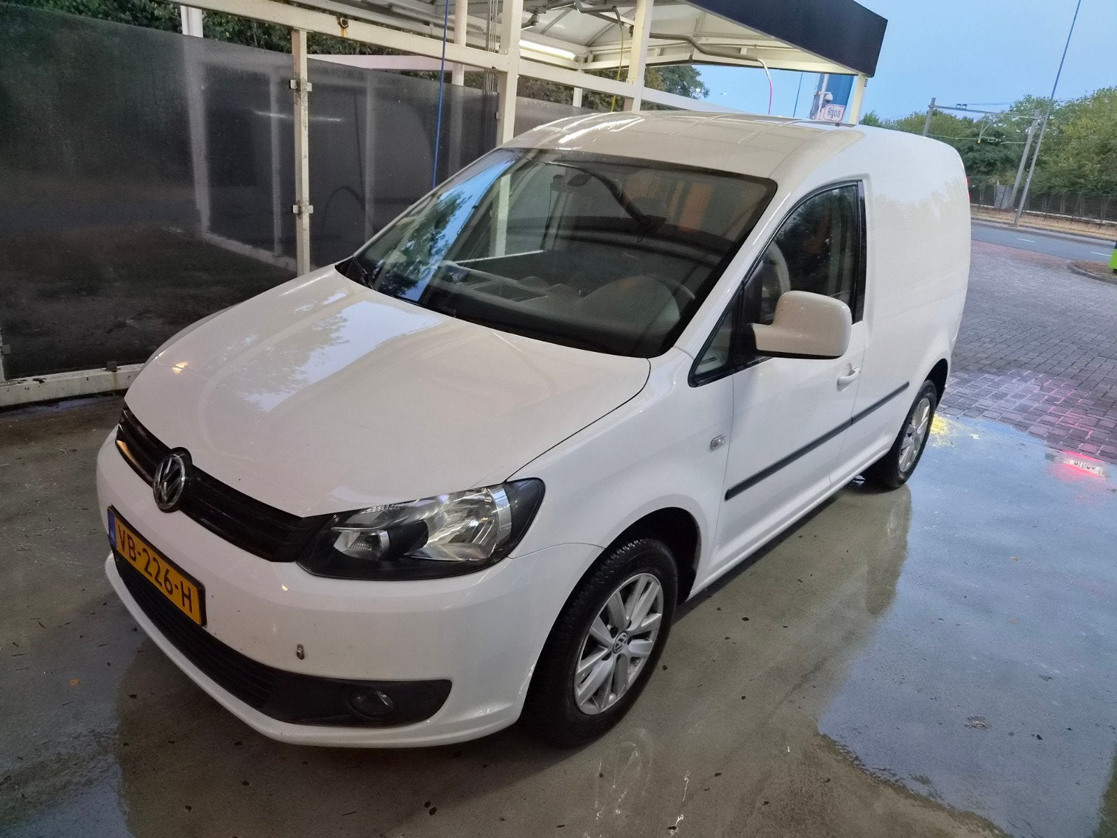 Volkswagen Caddy 1.6 D 55KW 2013, Parkeersensor, Euro 5, 74 pk, Zwart