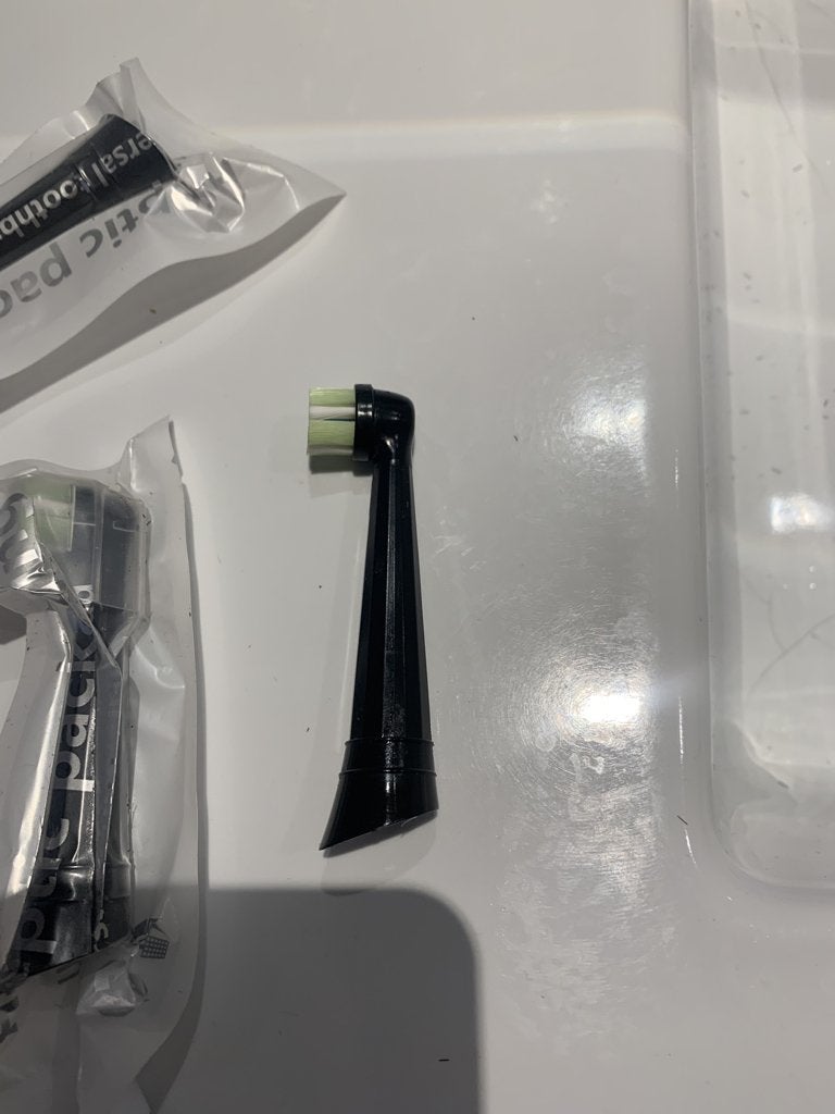 Nieuwe opzetborstels Oral B io elektrische tandenborstel, Ophalen of Verzenden, Nieuw, Mondverzorging