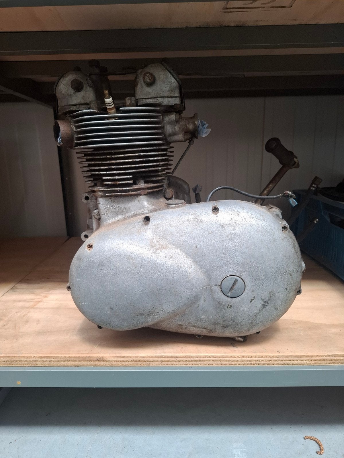 3ta Triumph blok + frame., Motoren, Ophalen