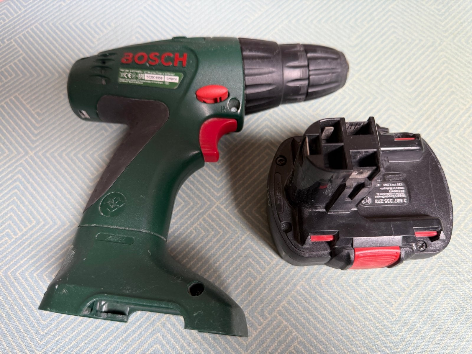Bosch PSR 1200 Accuboormachine - Krachtig en Compact, Gebruikt, Variabele snelheid, Ophalen of Verzenden, Boor- en Schroefmachine