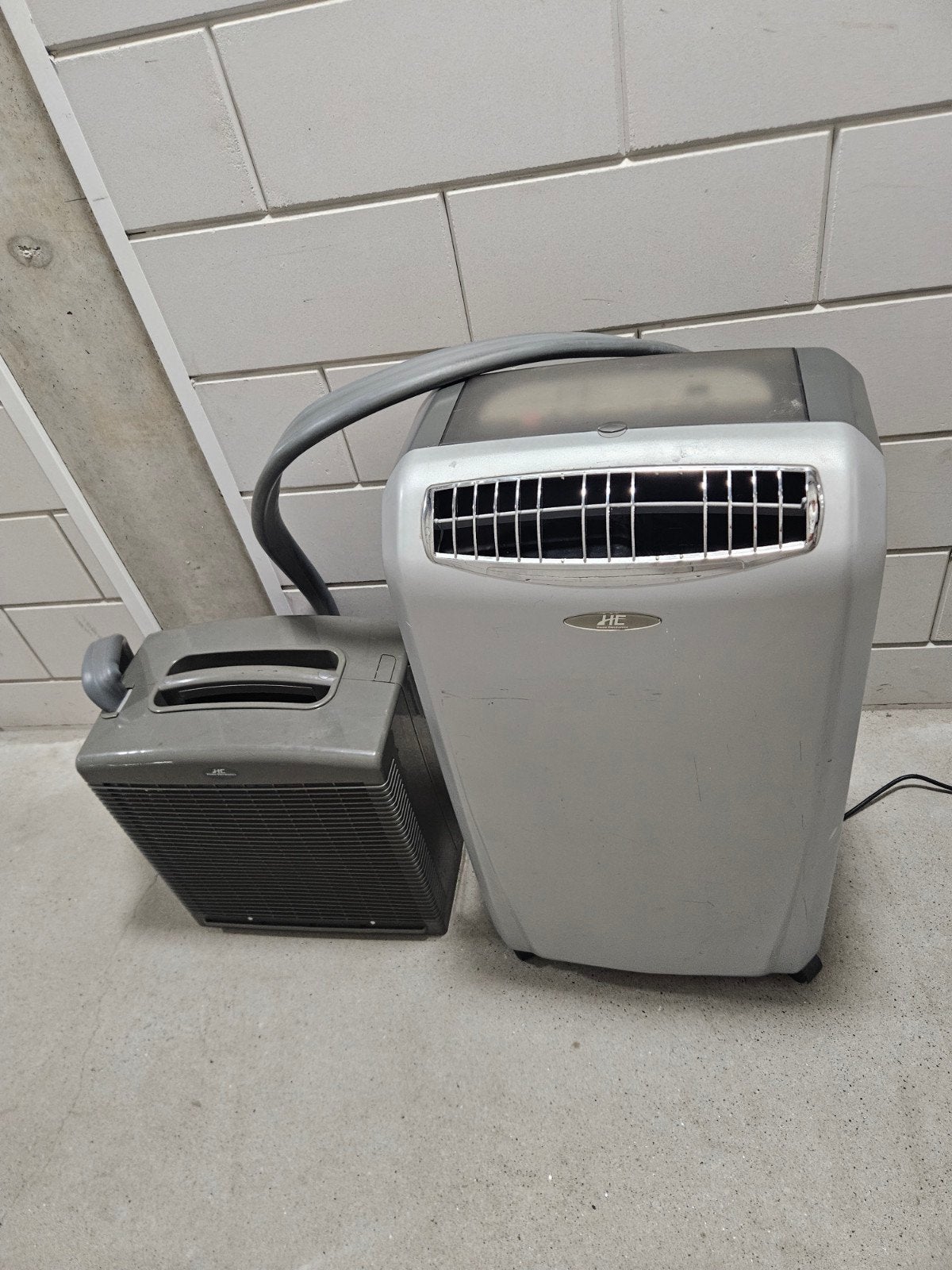 Mobiele split airco, Witgoed en Apparatuur, Ophalen, Gebruikt, Minder dan 60 m³, 3 snelheden of meer