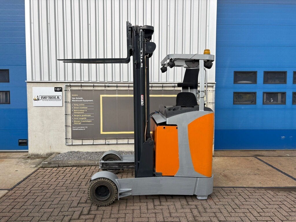 VS-23043 Buiten reachtruck Still FM X SE 20