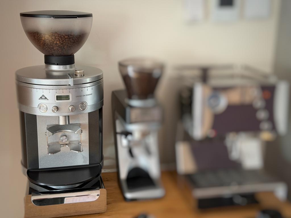 Mahlkönig K30 Vario koffiemolen + kleine + originele hopper, Witgoed en Apparatuur, Koffiezetapparaten, Ophalen, Gebruikt, Overige modellen
