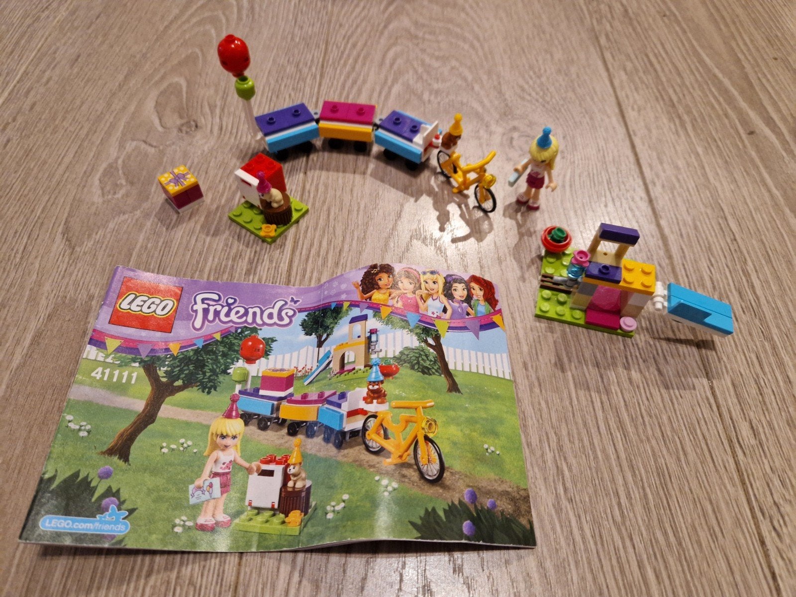 Lego Friends Feesttrein 41111, Ophalen of Verzenden, Zo goed als nieuw