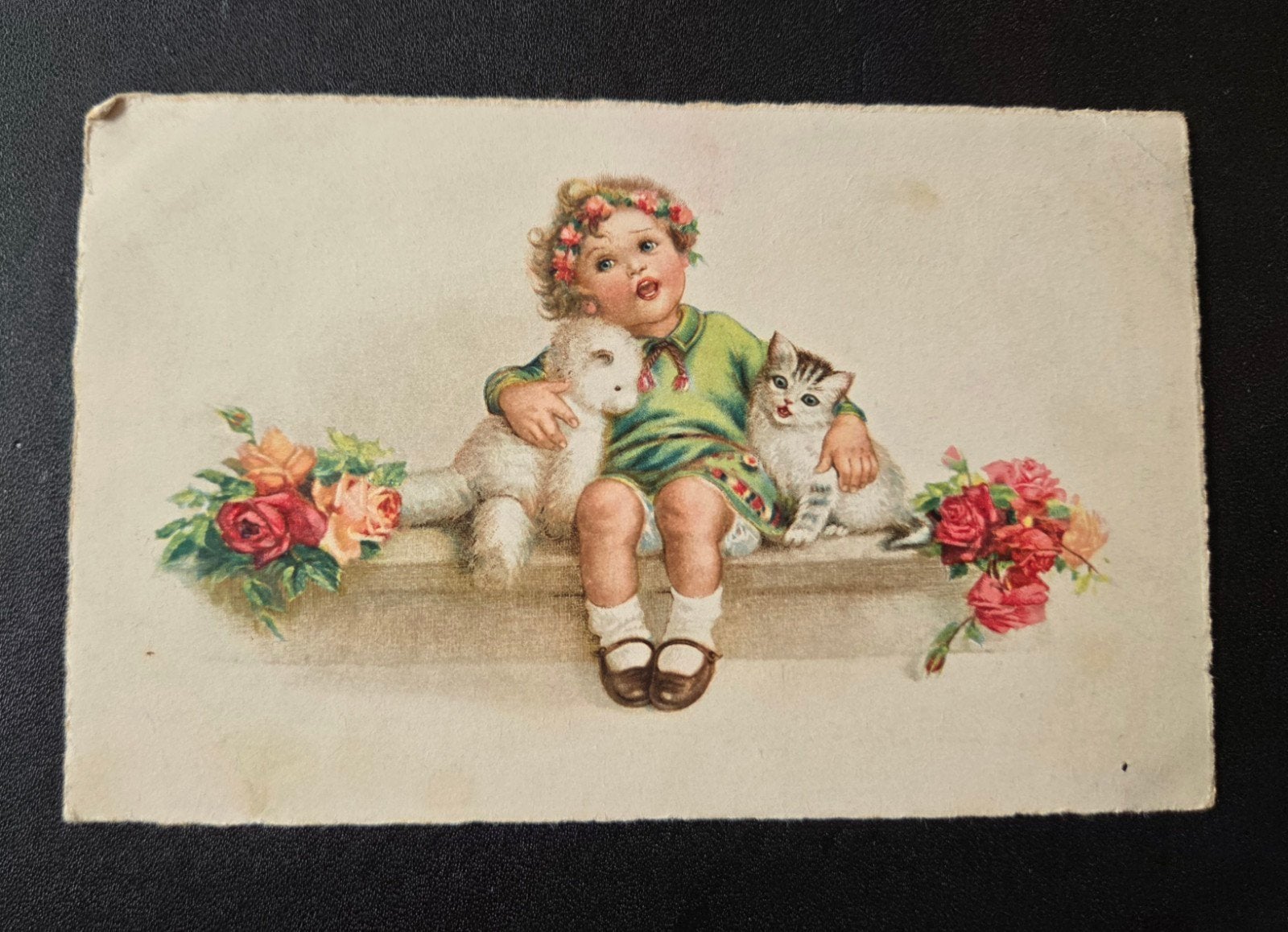 Kind met Lam en Kat, Gelopen 1933, Verzamelen, Ansichtkaarten | Themakaarten, Verzenden, 1920 tot 1940, Gelopen, Kinderen