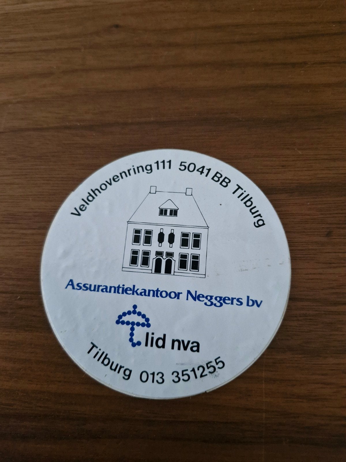 9154 Sticker Assurantiekantoor Neggers bv Tilburg, Ophalen of Verzenden, Zo goed als nieuw, Bedrijf of Vereniging