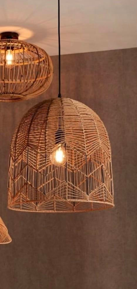 Kwantum rotan look hanglamp, Huis en Inrichting, Lampen | Hanglampen, Overige materialen, 50 tot 75 cm, Zo goed als nieuw, Ophalen