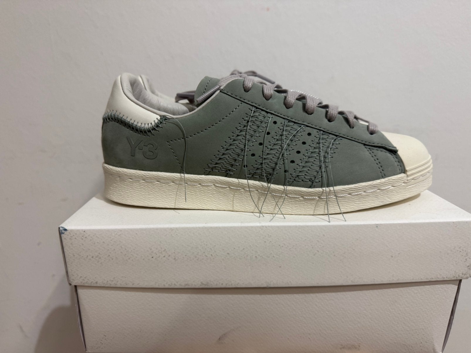 Te koop nieuwe Adidas Superstar Y3 maat 38, Postlaan 3, Wit, Nieuw, Ophalen of Verzenden