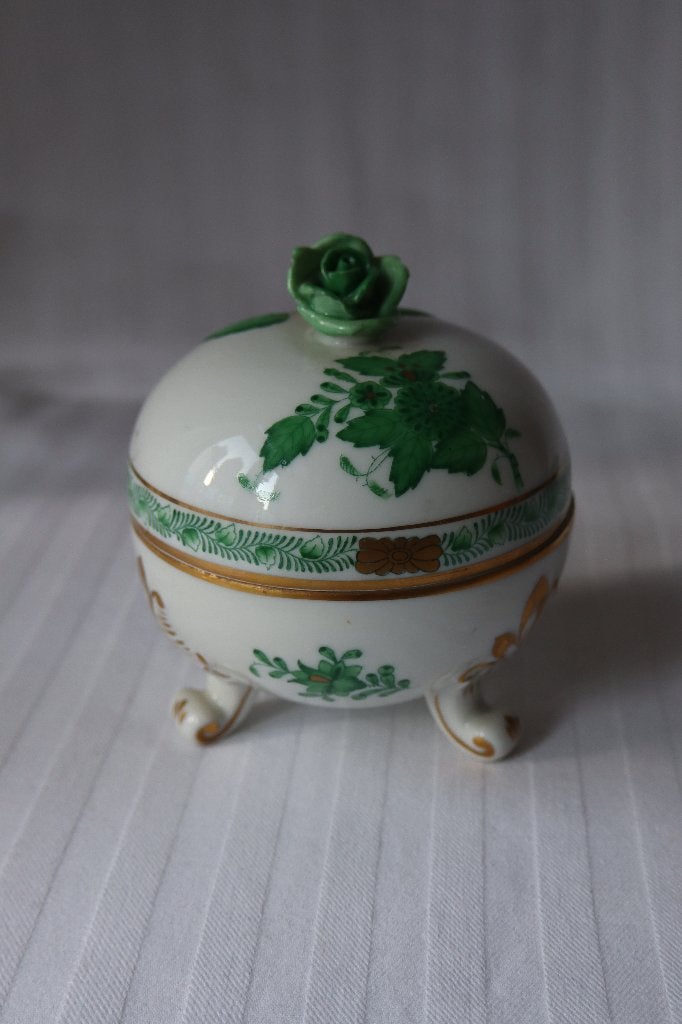 Vintage Herend Apponyi Groen Chinese boeket doosje/suikerpot, Antiek en Kunst, Ophalen of Verzenden