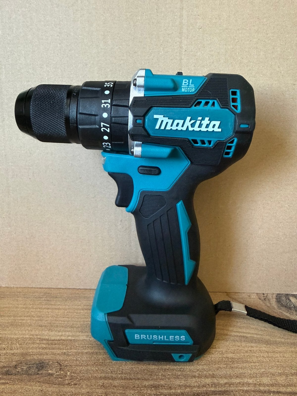 Makita boormachine, Doe-het-zelf en Verbouw, Gereedschap | Boormachines, Verzenden, Nieuw, Boormachine, Variabele snelheid