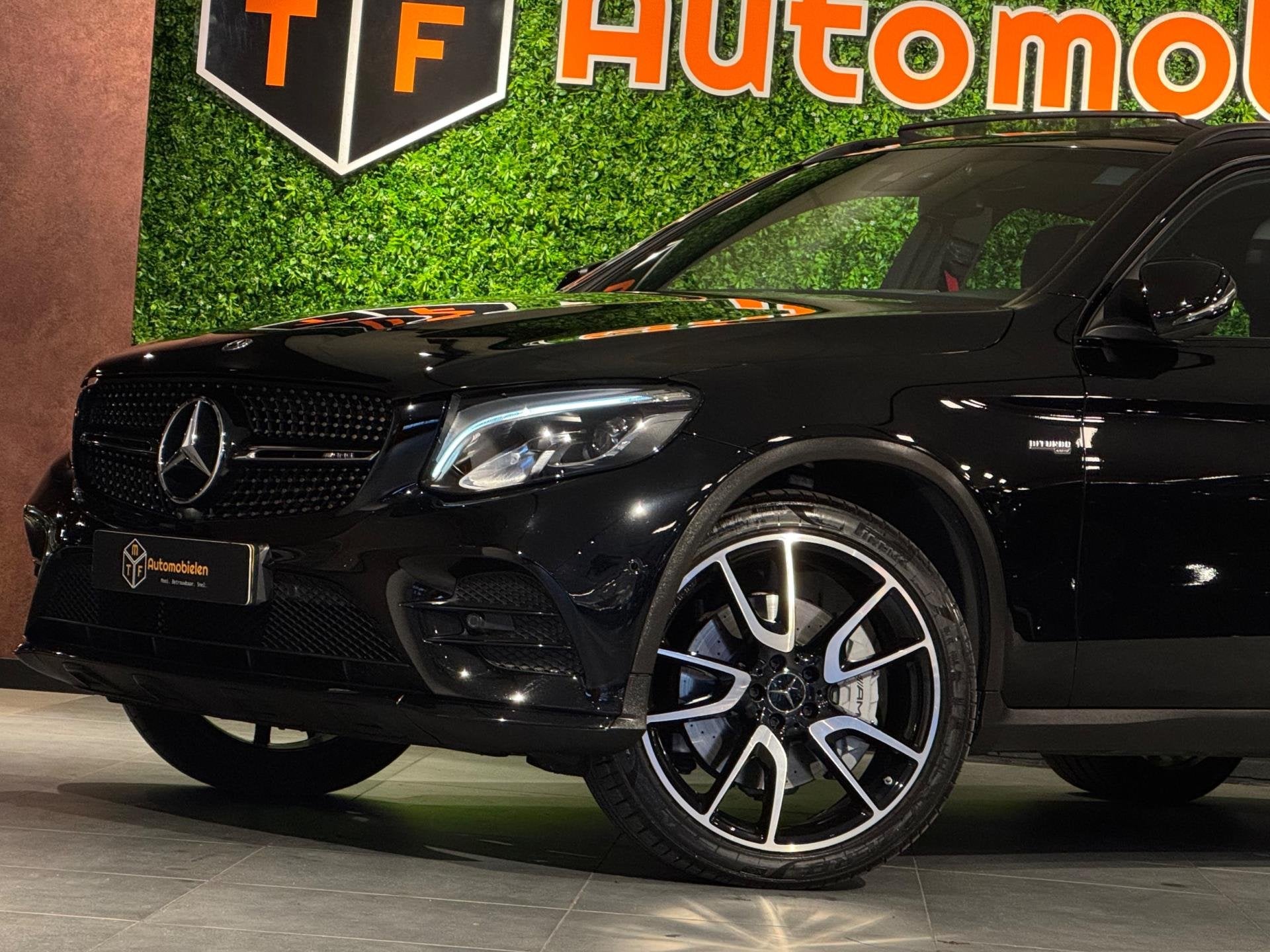 Foto 4 van Mercedes-Benz GLC-klasse AMG 43 4MATIC 367 PK |PANO|LUCHTVER