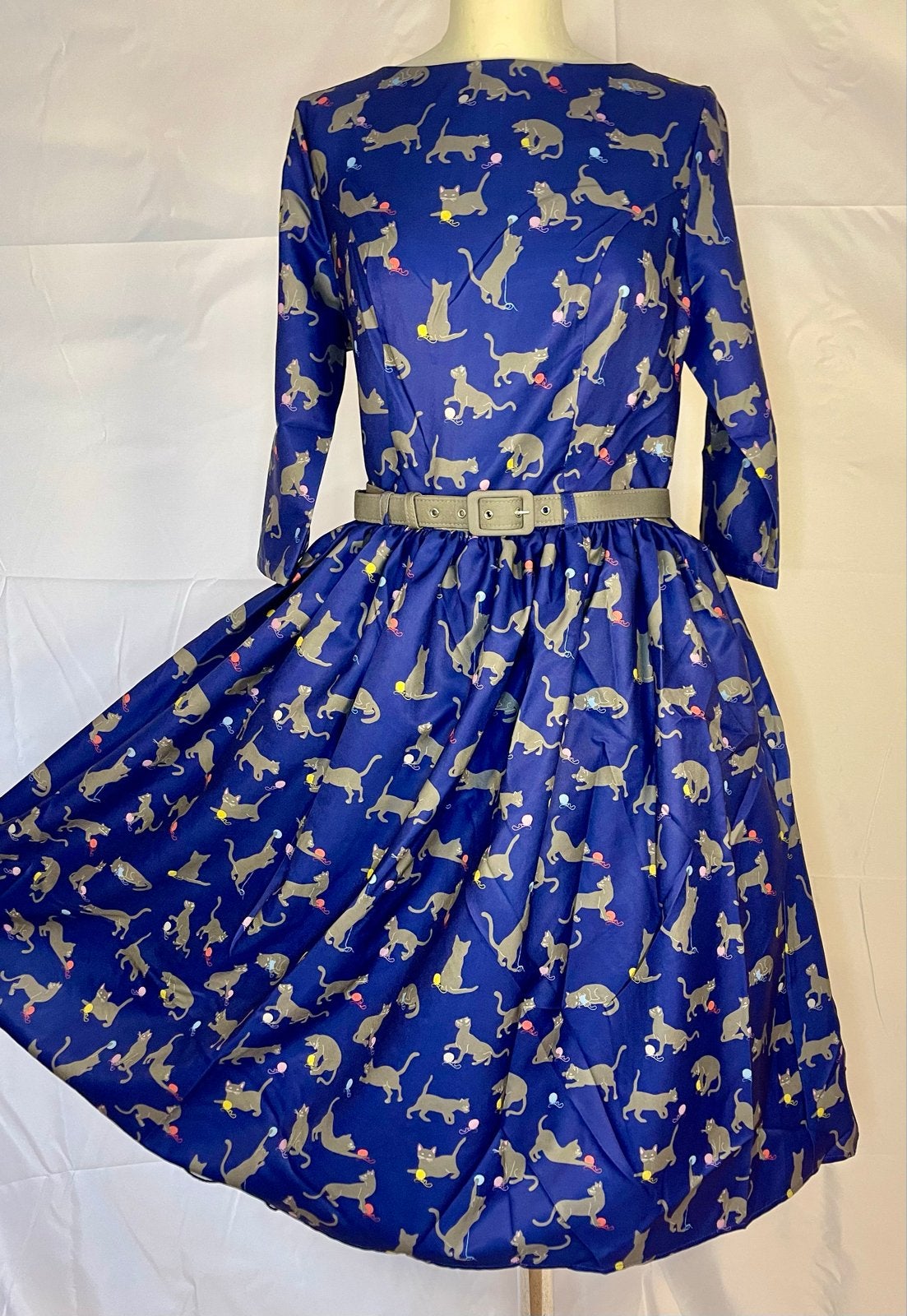 Nieuwe Lindy Bop Audrey Cat Blue Dress 3/4 Mouw Maat M, Maat 38/40 (M), Blauw, Nieuw, Ophalen of Verzenden