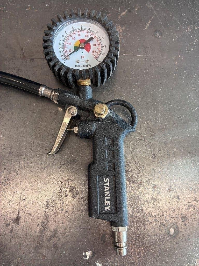 STANLEY bandenpomppistool,  Metabo pistool en 10 m slang, Ophalen of Verzenden, Gebruikt, Druk