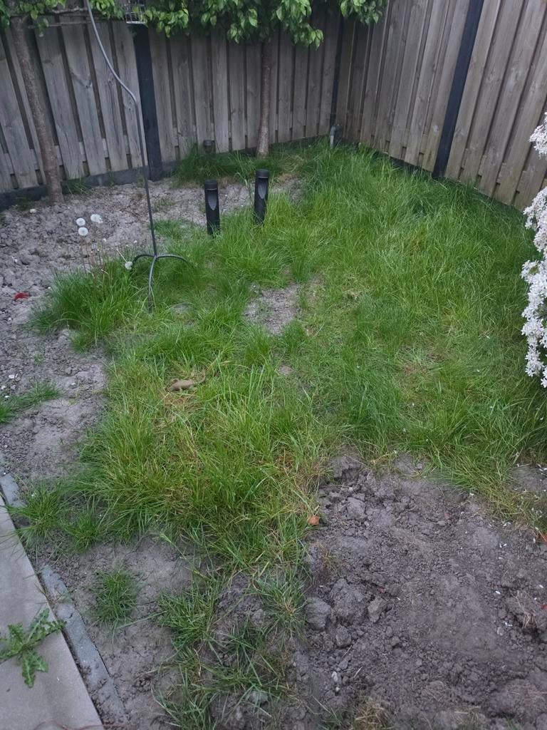 Gratis grond/ aarde/  gras, Ophalen, Tuinaarde